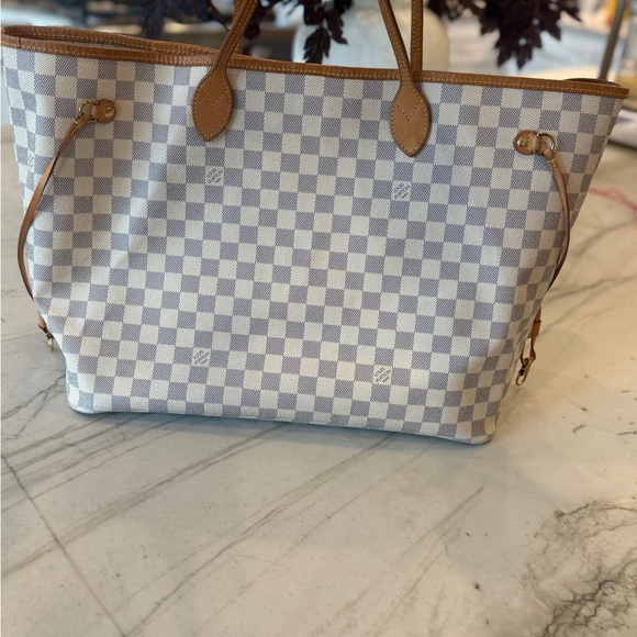 Louis Vuitton White Neverfull GM in Damier Azur - Picture 2 of 11
